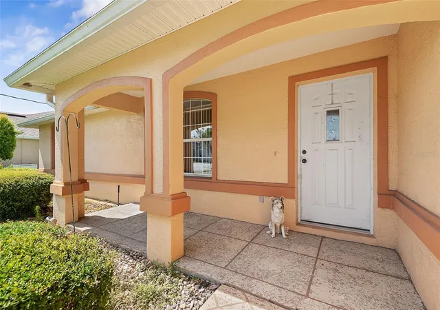 2nd image of 52 Fenwick Ln, Palm Coast, FL 32137 | MLS# FC320552