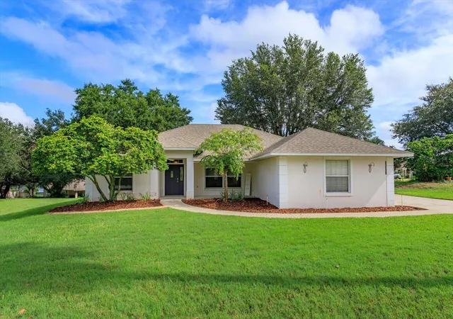 Photo 2 of Single family home for sale at 11316 Via Mari Cae Ct, Clermont, FL 34711 | MLS# O6432134 | Listing updated on 2026-08-18