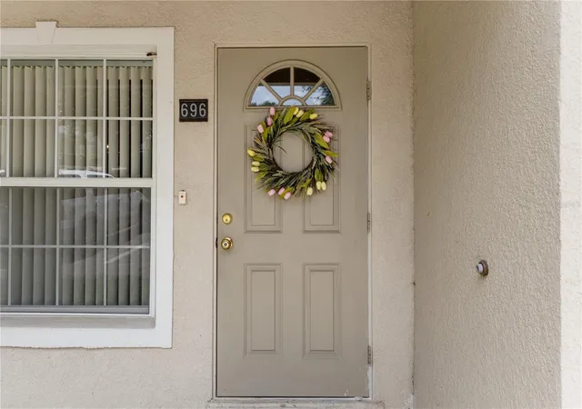Photo 4 of House for sale at 696 S Grand Hwy, Clermont, FL 34711 | MLS# O6432173 | Listing updated on 2026-08-22