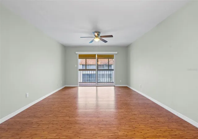 3rd image of 1310 Glen Oaks Dr E #383E, Sarasota, FL 34232 | MLS# A4702533