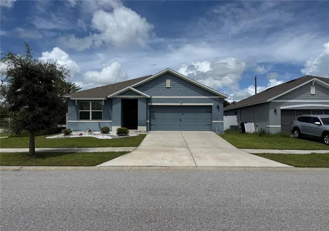 1st image of 635 Autumn Stream Dr, Auburndale, FL 33823 | MLS# S5155332