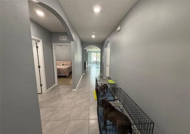 3rd image of 635 Autumn Stream Dr, Auburndale, FL 33823 | MLS# S5155332