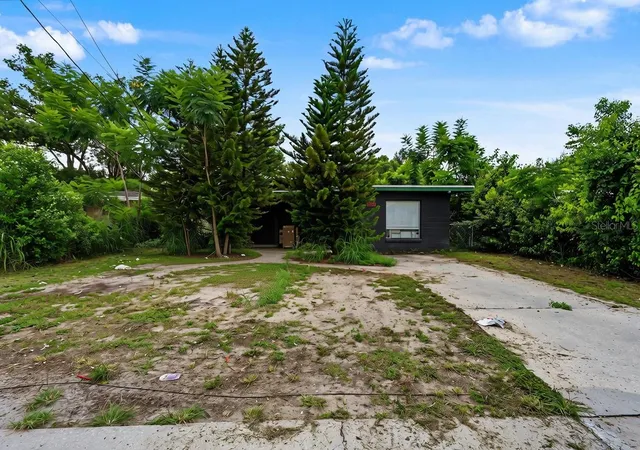 Photo 1 of Single family home for sale at 1803 E Bougainvillea Ave, Tampa, FL 33612 | MLS# TB8537369 | Listing updated on 2026-08-24