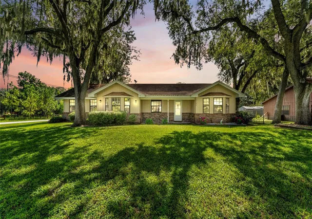 1st image of 5195 Oakwood Trl, Mulberry, FL 33860 | MLS# L4964167