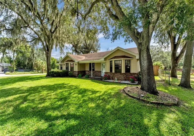 2nd image of 5195 Oakwood Trl, Mulberry, FL 33860 | MLS# L4964167