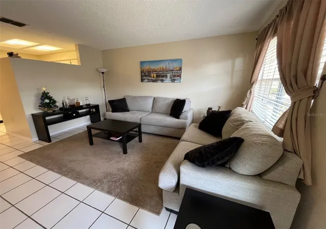 4th image of 670 Grn Vly Rd, PALM HARBOR, FL 34683