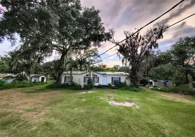 2nd image of 3609 Maxwell Rd, Plant City, FL 33566 | MLS# TB8537408