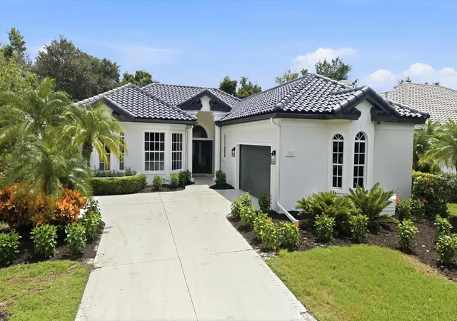 1st image of 7825 Wilton Crescent Cir, University Park, FL 34201 | MLS# A4702546