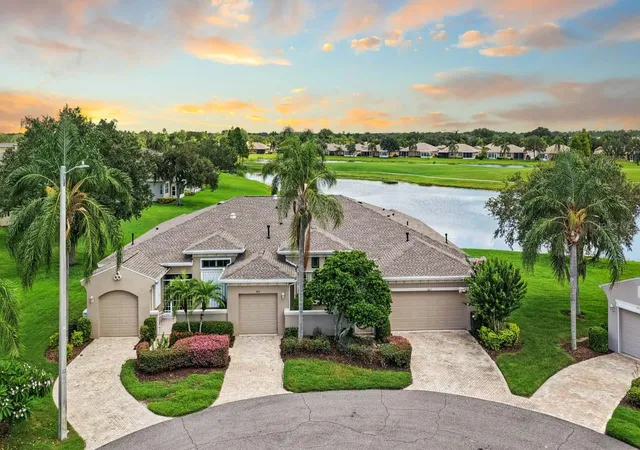 2nd image of 1015 Chelsea Greens Ct #40, Sun City Center, FL 33573 | MLS# TB8537414