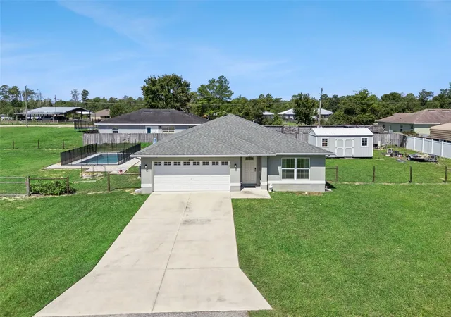 1st image of 40351 W 1st Ave, Umatilla, FL 32784 | MLS# G5116279