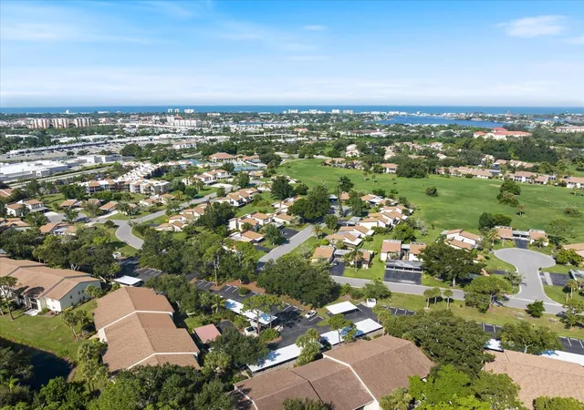 Listing Photo 2 - Condo for sale in building located at 752 White Pine Tree Rd, VENICE, FL 34285 - Unit #102