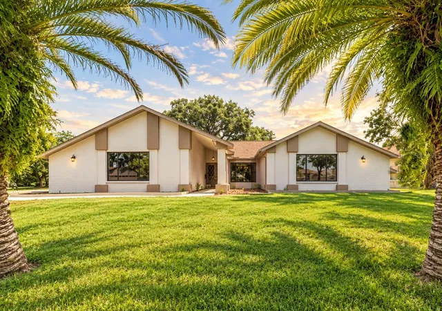 1st image of 9429 Cobbler Ct, Weeki Wachee, FL 34613 | MLS# W7888431