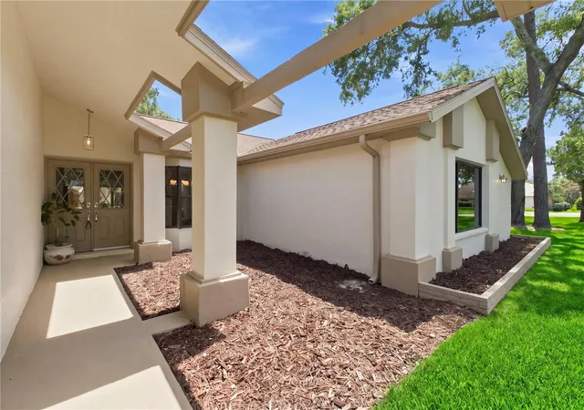 3rd image of 9429 Cobbler Ct, Weeki Wachee, FL 34613 | MLS# W7888431