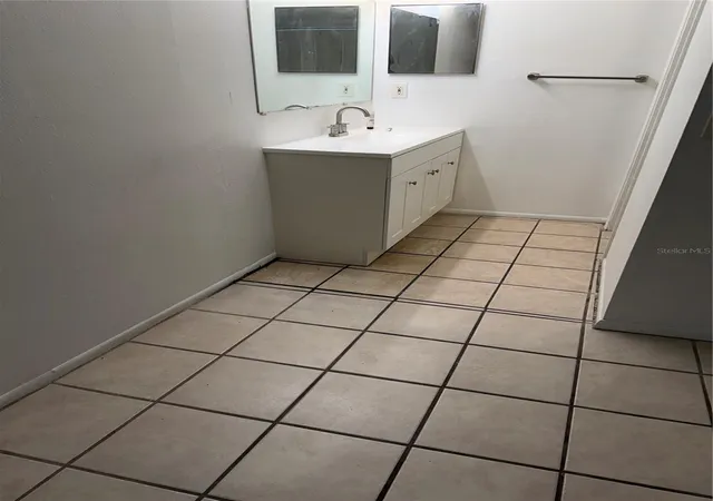 Photo 4 of Single family home for sale at 8237 Ravencroft Dr, Tampa, FL 33615 | MLS# TB8537446 | Listing updated on 2026-09-23