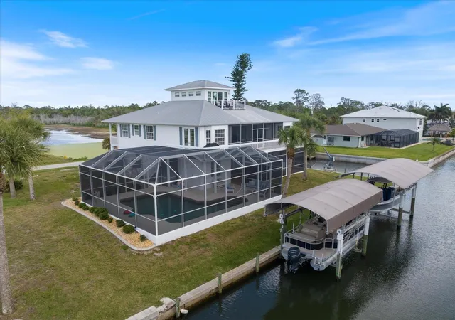 2nd image of 9181 Lake Dr, Englewood, FL 34224 | MLS# D6148357