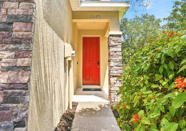 Photo 4 of Townhouse for sale at 13105 Canopy Crk Dr, Tampa, FL 33625 | MLS# TB8537449 | Listing updated on 2026-08-29