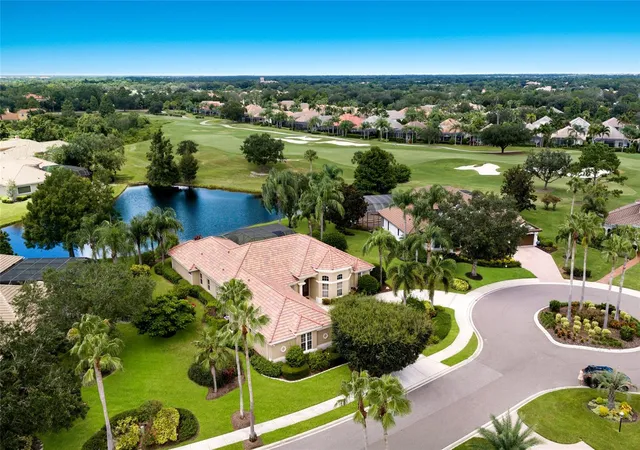Photo 4 of Single family home for sale at 7219 Ashland Glen, Lakewood Ranch, FL 34202 | MLS# A4702562 | Listing updated on 2026-10-09