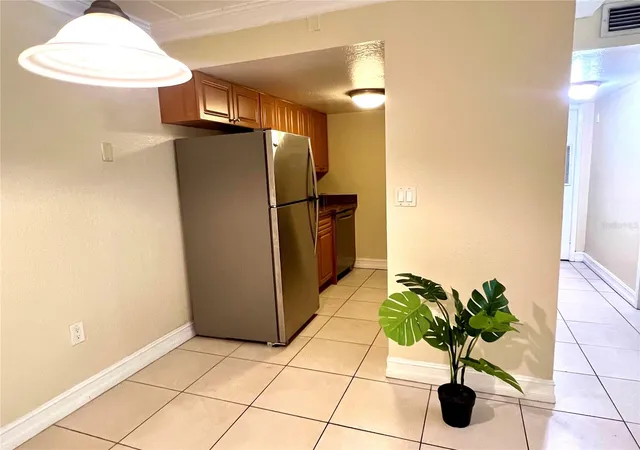 5th image of 5221 Bayshore Blvd #29, Tampa, FL 33611 | MLS# TB8537454
