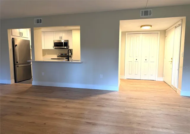 5th image of 120 Hibiscus Woods Ct #9C, Deltona, FL 32725 | MLS# O6432263