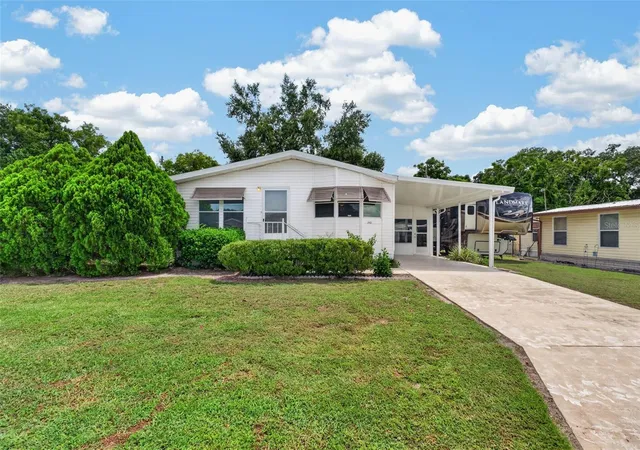 2nd image of 39200 Ola Ave, Zephyrhills, FL 33542 | MLS# TB8537469