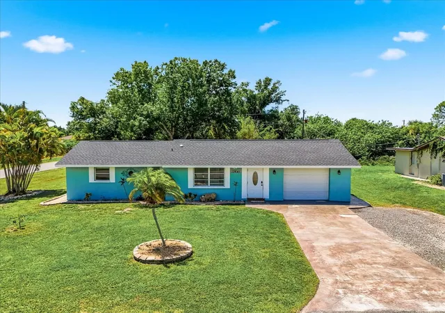 3rd image of 13641 Drysdale Ave, Port Charlotte, FL 33981 | MLS# C7529433