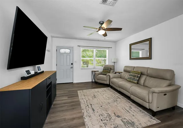 3rd image of 2003 6Th Ave Sw, Largo, FL 33770 | MLS# TB8537481