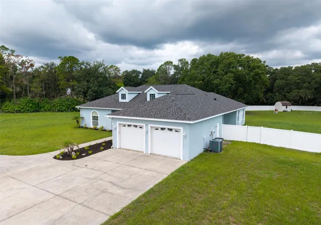 Photo 3 of Single family home for sale at 1318 Little Alafia Dr, Plant City, FL 33567 | MLS# TB8537491 | Listing updated on 2026-08-20