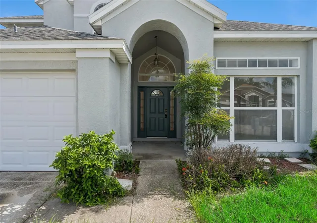 3rd image of 523 Rochester Loop, Davenport, FL 33897 | MLS# O6432323