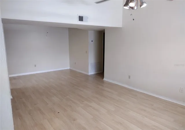 4th image of 2360 Sw Archer Rd #510, Gainesville, FL 32608 | MLS# GC542625