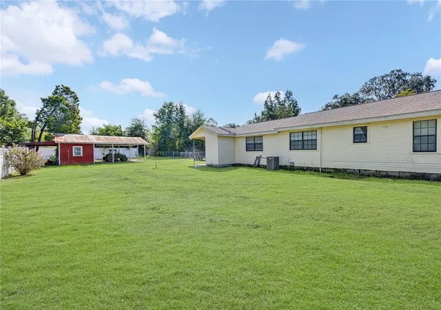 Photo 4 of Sale Pending at 207 Senter Ave NW, Branford, FL 32008 | MLS# GC542626 | Listing updated on 2026-09-02