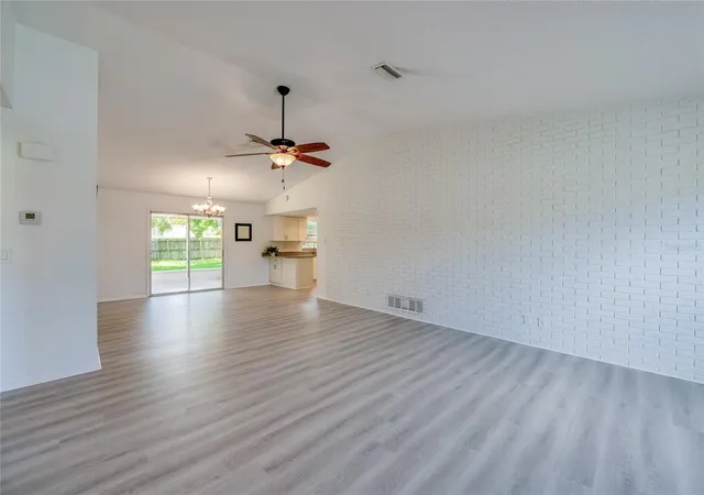 5th image of 156 Springwood Dr, Daytona Beach, FL 32119 | MLS# V4950646