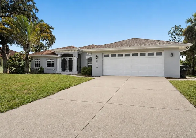 3rd image of 2928 Abbotsford St, North Port, FL 34287 | MLS# C7529441