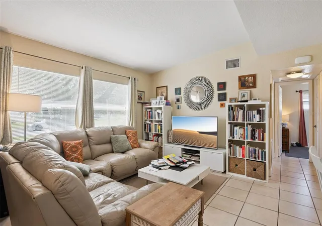 5th image of 1104 Malcom Rd, Ocoee, FL 34761 | MLS# O6432352
