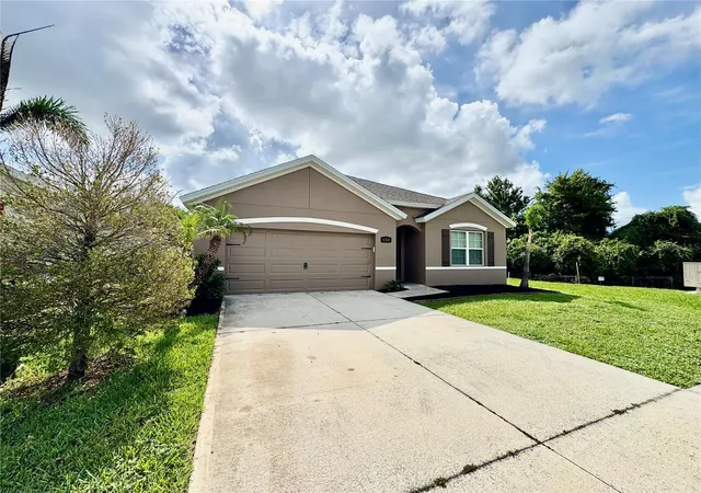 Photo 2 of Single family home for sale at 4340 Pagosa Springs Cir, Melbourne, FL 32901 | MLS# TB8537537 | Listing updated on 2026-10-01