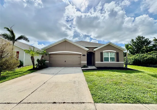 Photo 3 of Single family home for sale at 4340 Pagosa Springs Cir, Melbourne, FL 32901 | MLS# TB8537537 | Listing updated on 2026-10-01