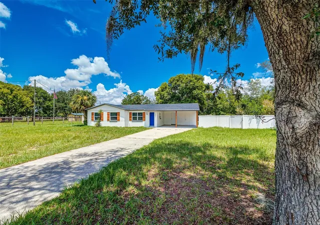 Photo 3 of Single family home for sale at 4994 E Hinson Ave, Haines City, FL 33844 | MLS# O6432374 | Listing updated on 2026-09-25