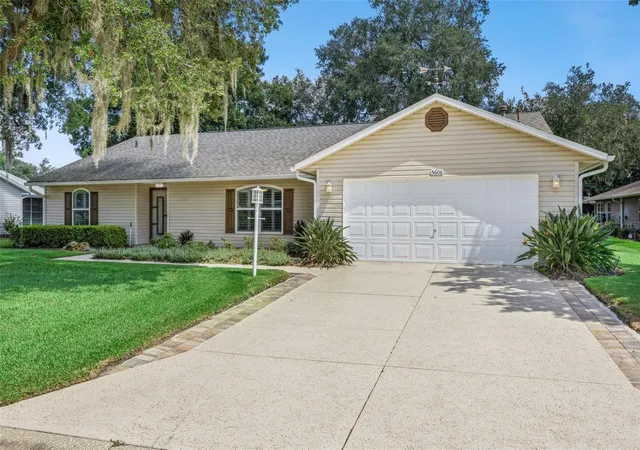 1st image of 5606 Rosewall Cir, Leesburg, FL 34748 | MLS# G5116293