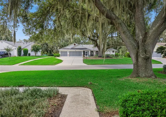 5th image of 5606 Rosewall Cir, Leesburg, FL 34748 | MLS# G5116293
