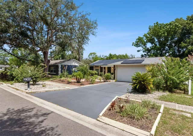 4th image of 5851 Hutton Dr, Orlando, FL 32808 | MLS# O6432415