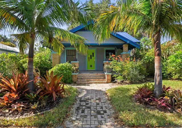 Photo 1 of Single family home for sale at 1024 23rd Avenue N, Saint Petersburg, FL 33704 | MLS# TB8537620 | Listing updated on 2026-09-26