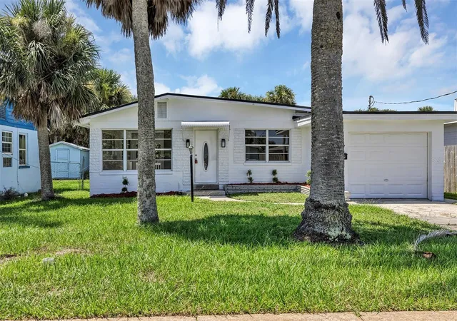 2nd image of 332 Williams Ave, Daytona Beach, FL 32118 | MLS# O6432441