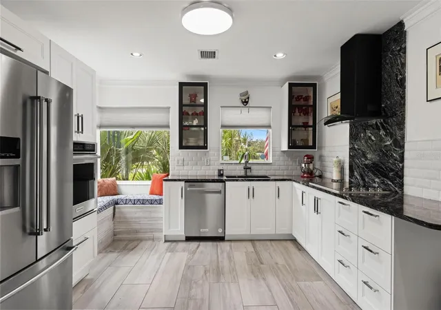 5th image of 105 Adalia Ave, Tampa, FL 33606 | MLS# TB8537639