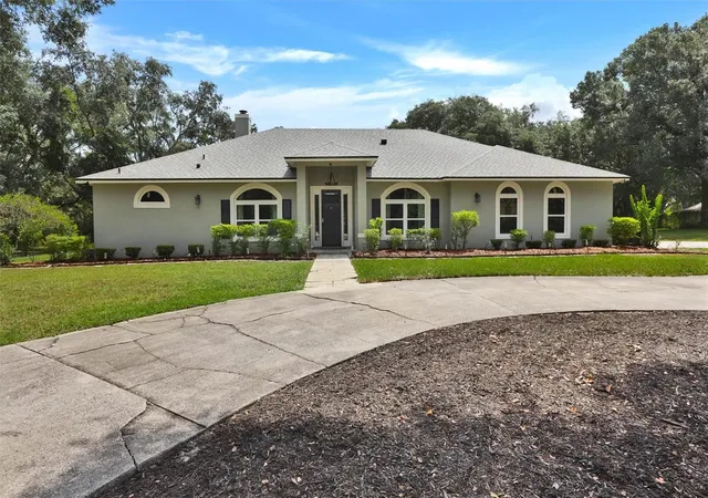 1st image of 17 Dingo Pl, Apopka, FL 32712 | MLS# O6432466