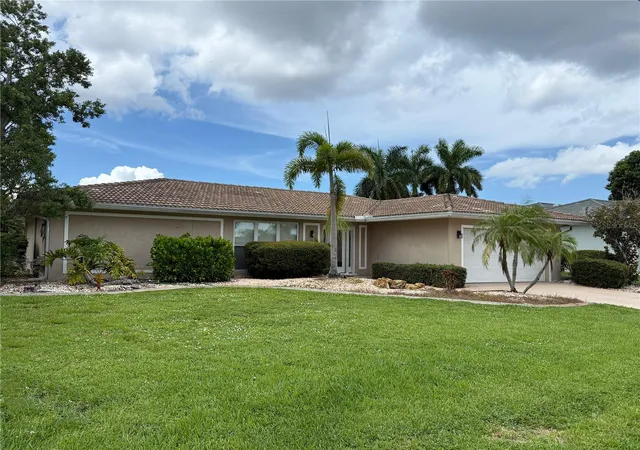 2nd image of 821 Via Tunis, Punta Gorda, FL 33950 | MLS# C7529455