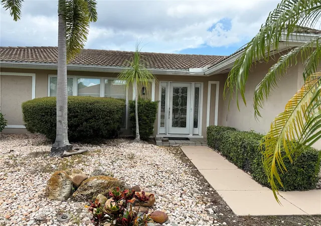 3rd image of 821 Via Tunis, Punta Gorda, FL 33950 | MLS# C7529455