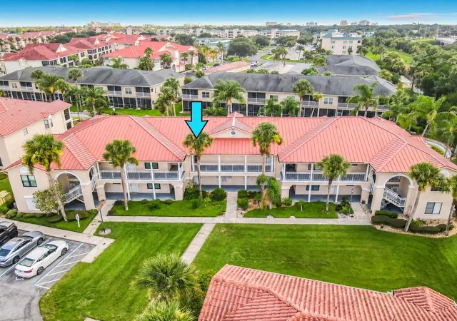 2nd image of 404 Bouchelle Dr #203, New Smyrna Beach, FL 32169 | MLS# O6432494
