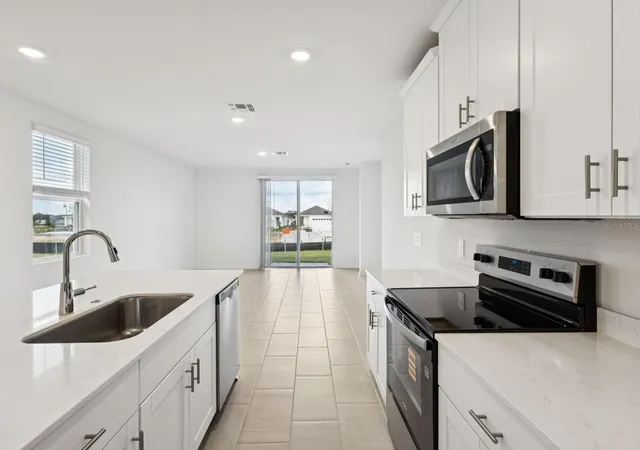 Photo 3 of Sale Pending at 5349 Willow Crk, Haines City, FL 33844 | MLS# TB8537700 | Listing updated on 2026-09-02