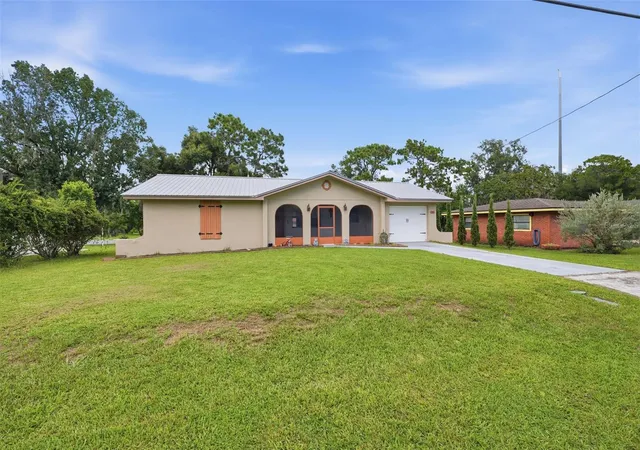 5th image of 708 Nola St, Inverness, FL 34452 | MLS# W7888457