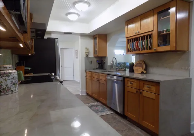 4th image of 1874 Wateroak Dr W, Clearwater, FL 33764 | MLS# TB8537735