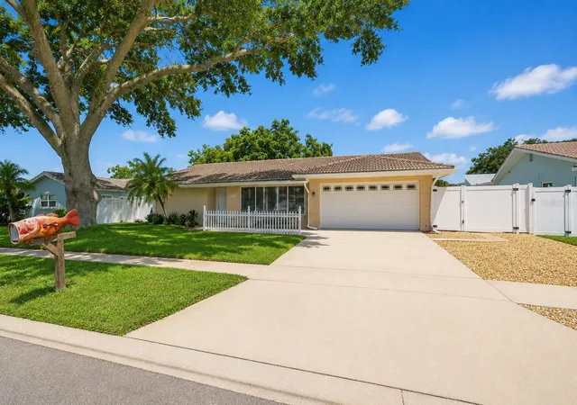 1st image of 2069 Kingfisher Dr, Palm Harbor, FL 34683 | MLS# TB8537740